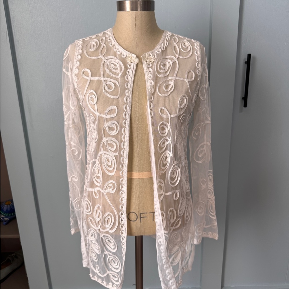 Victor Costa Elegant White Mesh Top